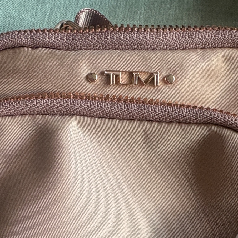 Tumi Crossbody Bag in rose gold Pink with rose gold hardware. - Picture 4 of 6